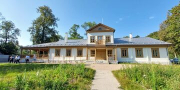 Sutvarkytas unikalus dvaras ruošiasi priimti lankytojus