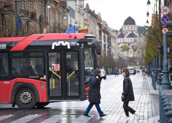 Pasirašyta sutartis dėl elektrinių laivų Vilniaus transportui