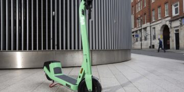 Vilniuje, Kaune ir Klaipėdoje – žiemoti liks tik trečdalis „Bolt“ paspirtukų