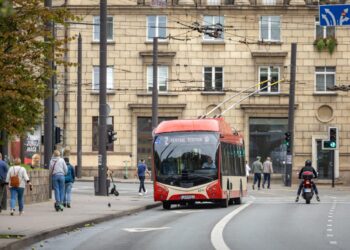 Populiariausi sostinės viešojo transporto maršrutai – ar ir jums tenka jais keliauti?