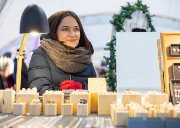 Vinco Kudirkos aikštėje šurmuliuos „Kalėdinis dizaino skveras“ su unikaliomis dovanomis