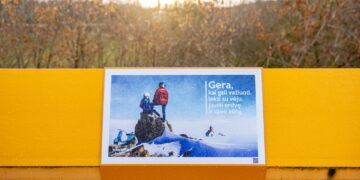 Vilniuje atidaryta Algio Kriščiūno meninė instaliacija, kviečianti rūpintis psichikos sveikata