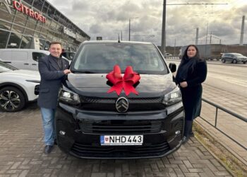 Rudaminos kultūros centras gavo naujas mikroautobusą