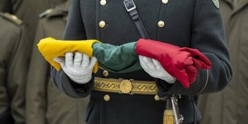 Gedimino pilies bokšte – 1989 m. okupacijos metu iškelta trispalvė