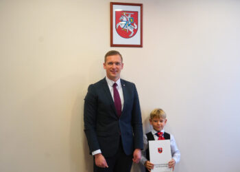 Meras pasveikino 8-erių metų Lietuvos bei Baltijos šalių supermoto čempioną