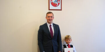 Meras pasveikino 8-erių metų Lietuvos bei Baltijos šalių supermoto čempioną