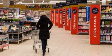 Kalnėnuose atverta atnaujinta „Maximos“ parduotuvė