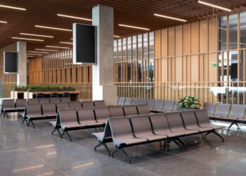 Savaitgalį Vilniaus oro uostą testuos 1000 savanorių