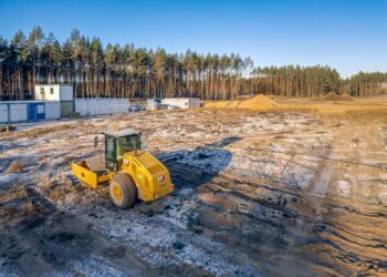 Įsivažiuoja statybos darbai Rūdninkų poligone
