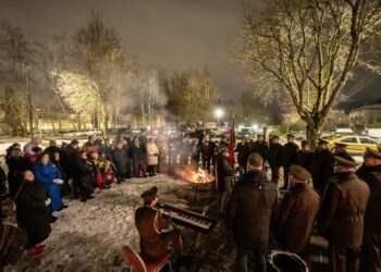 Sausio 13-osios įvykius Vilniaus rajonas prisiminė atminimo laužais