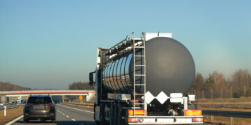 Po padidinto akcizo mokesčio degalams – milijonai prarastų litrų ir mažiausiai 100 mln. eurų nuostolis valstybės biudžetui