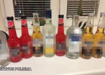 Požeminėje perėjoje policija užklupo alkoholio perdavimą nepilnamečiams