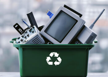 Organizuojamas gaminių atliekų surinkimas iš įmonių, įstaigų, gyventojų ir organizacijų