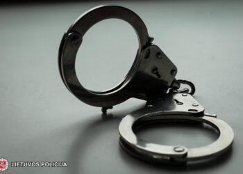 Sulaikyti agresyvūs narkotikų prekeiviai, vienas jų grasino ginklu