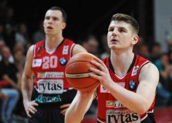 „Rytas“ sukirto rankomis su A. Gudaičiu