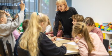 Vilnius imasi iniciatyvos užpildyti mokytojų trūkumą