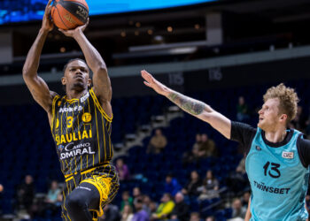 Išretėję „vilkai“ sutriuškinti Šiauliuose, Ž. Urbonas – išvarytas