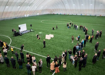 Vilniaus rajone duris atvėrė nauja dengta futbolo arena