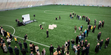 Vilniaus rajone duris atvėrė nauja dengta futbolo arena