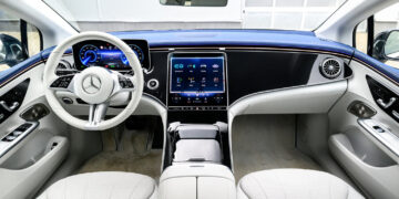 Naudoti prabangūs elektromobiliai: patrauklus laimikis ar pavojingas pirkinys?