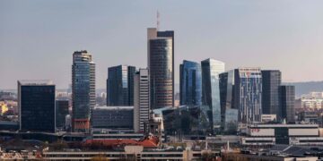 „Neakivaizdinio Vilniaus“ iššūkis – gimtadienis ant stogų