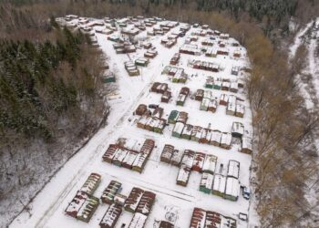 Metalinių garažų Vilniuje beveik neliko – nukelti paskutiniai masyvai