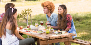 Gegužės 30 d. – kaimynų diena Vilniuje. Kviečiama į suneštinę vakarienę