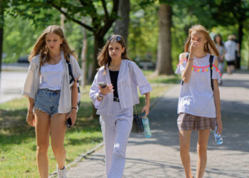 Naujovė Vilniaus rajono gimnazijose: įrengtos mergaičių higienos stotelės