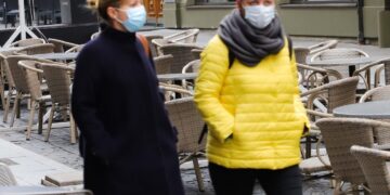 Siūloma suteikti galimybę gyventojams susigrąžinti per COVID-19 pandemiją sumokėtas baudas