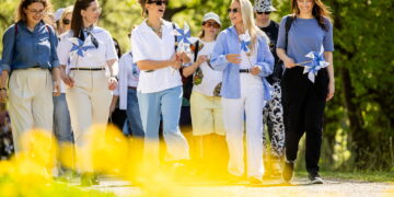 Nemokamas ėjimo renginys „Stipresnės kartu“ – jau šį savaitgalį: siekiama stiprinti mamų psichologinę sveikatą