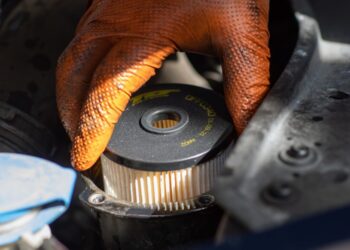 Vilniaus rajono gyventojai galės nemokamai atiduoti pavojingas automobilių atliekas