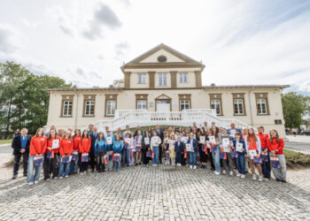 Šventė talentams: pagerbti geriausieji Vilniaus rajono meno, muzikos ir sporto mokyklų mokiniai bei jų mokytojai