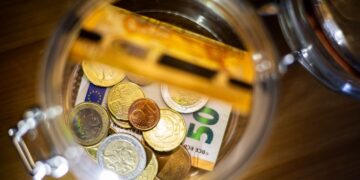 Eksperto išvada: pertvarkius antrą pensijų pakopą, iš kaupimo galėtų trauktis 50 proc. žmonių