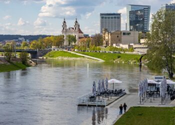 Tarptautinis dėmesys vėl krypsta į Vilnių: sostinė įtraukta į tvariausių kelionių krypčių Europoje sąrašą