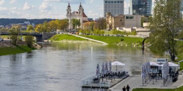 Tarptautinis dėmesys vėl krypsta į Vilnių: sostinė įtraukta į tvariausių kelionių krypčių Europoje sąrašą