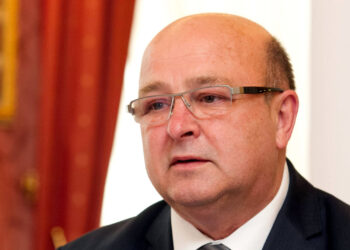 Kauno meras V. Matijošaitis partrenkė per pėsčiųjų perėją ėjusį vyrą