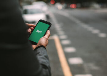 Vilniuje pneumatiniu ginklu apšaudytas pavežėjo automobilis