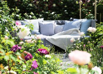 Kurortas – savame kieme: 11 daiktų, kurie neatpažįstamai pakeis kiekvieną lauko erdvę