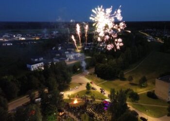 Sekmadienį Pagiriuose šventiškai paminėtos Joninės