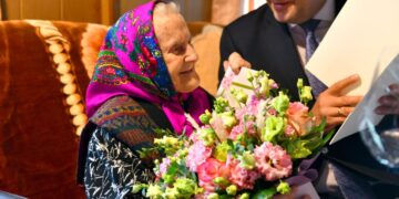 Ilgaamžė senolė iš Kaniūkų atšventė 106-ąjį gimtadienį