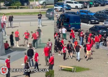 Policija nustatė tris įtariamuosius, sukėlusius muštynes prieš krepšinio varžybas