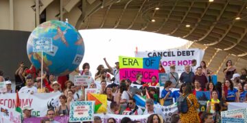 Pasaulyje gilėjanti nelygybė rodo, kad metas apmokestinti itin turtinguosius