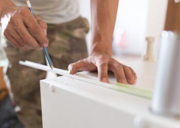 Namų remontas vasarą: darbų eiga, kad viskas vyktų sklandžiai ir užtikrintai