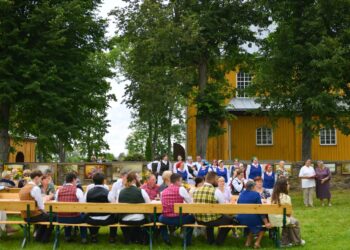 „Annos vardadienis“ – dvasios, meno ir obuolių pyrago šventė Tabariškėse