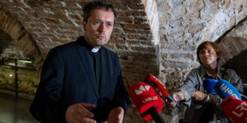 Vilniaus arkivyskupija atmeta S. Poderio kaltinimus dėl dingusių vertybių: linki pasitikėti kompetetingais žmonėmis