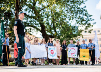 Prie Vyriausybės – profsąjungų protestas: Teisingumo ministerija kaltinama mobingu prieš LKT vadovą M. Kairį