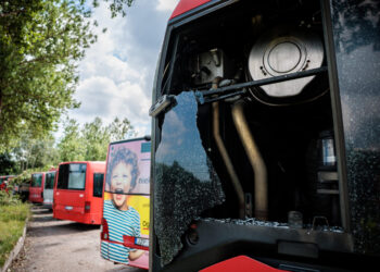 Vilniaus autobusų parke apšaudyti 25 autobusai, nuostoliai gali siekti 20-30 tūkst. eurų