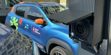 Prie Vilniaus rajono įrengtos pirmosios elektromobilių įkrovimo stotelės