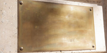 Vilniuje bus įrengtos trys naujos nusipelniusių žmonių atminimo lentos