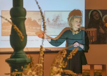 Žymiausia Druskininkų gidė Aušra Česnulevičienė kviečia pažinti Lietuvą – eiti Čiurlionio keliu